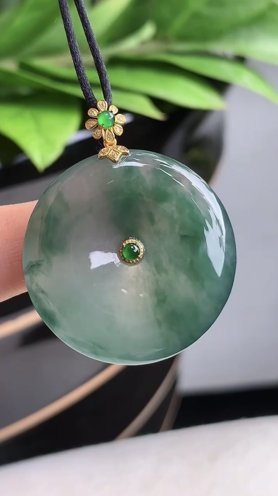 天然翡翠平安扣18k金扣头镶嵌