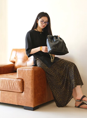 狂想曲丨100桑蚕丝丨45°斜裁丨19姆米砂洗素绉缎A字半身裙MY5884