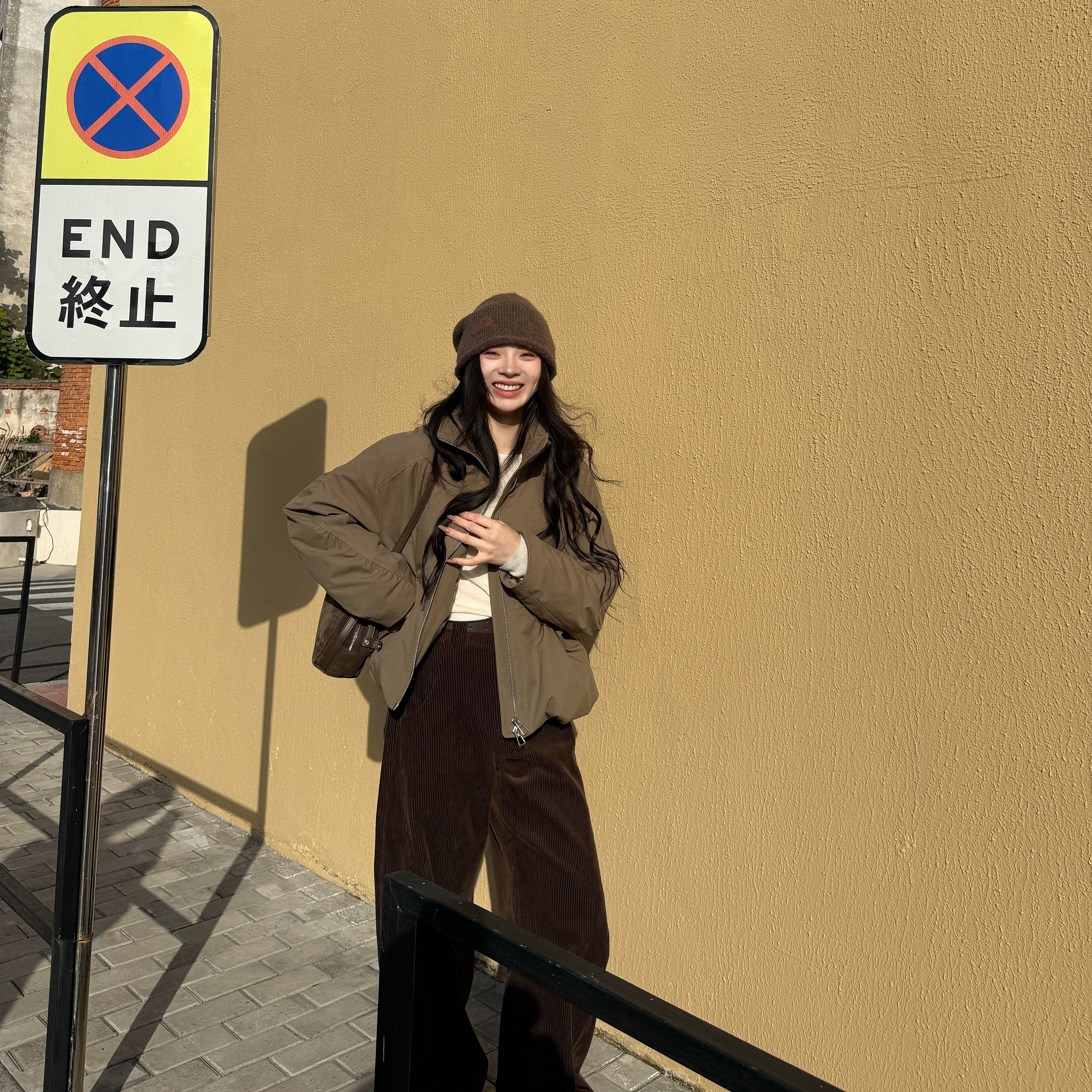 伯尔尼丨Downplus-90鹅绒丨真丝中空纱花苞大口袋鹅绒服-MY6442