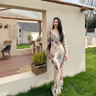 45°斜裁顺纡绉印花连衣裙6796 里外100桑蚕丝 雾生花·长袖 版