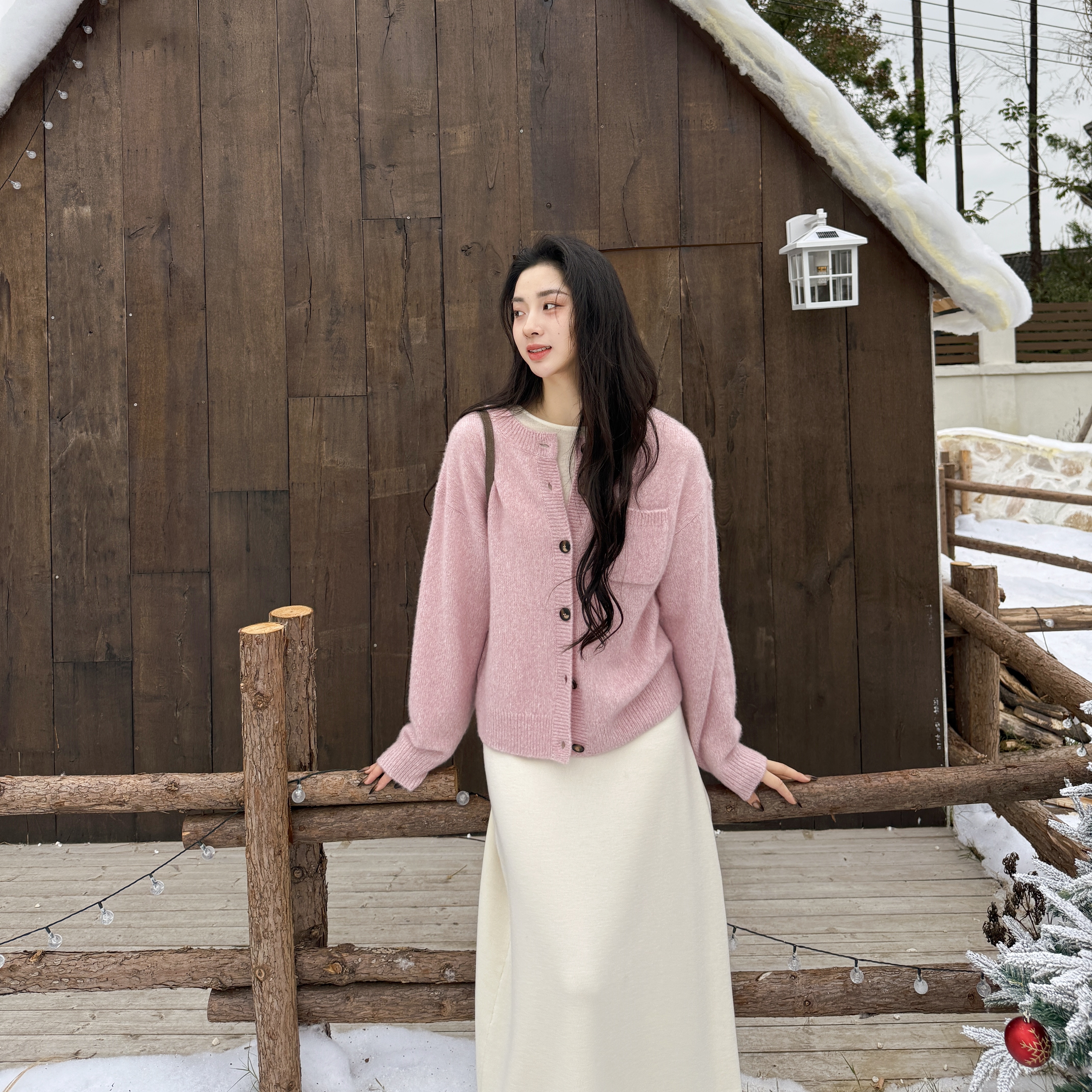 草莓奶昔丨羊绒·白厂丝合股花式纱丨云感柔软圆领羊绒开衫MY6359