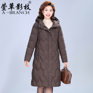 50多岁妈妈羽绒服冬装加厚保暖2025中年女士洋气秋冬季中老年外套