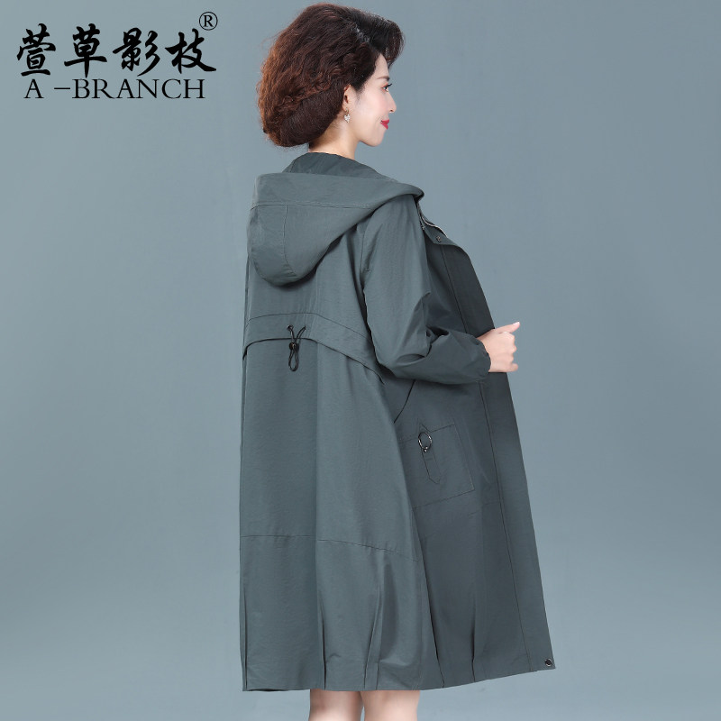 中年妈妈洋气风衣春装外套2026新款时尚休闲中老年女装春秋40岁50
