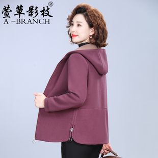 妈妈秋装毛呢外套2025秋冬短款中老年女装洋气大码小个子呢子大衣