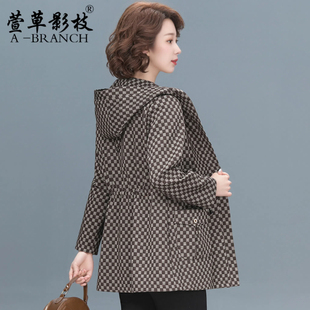 中老年女装春秋时尚外套2025新款洋气妈妈风衣大码品牌贵夫人上衣