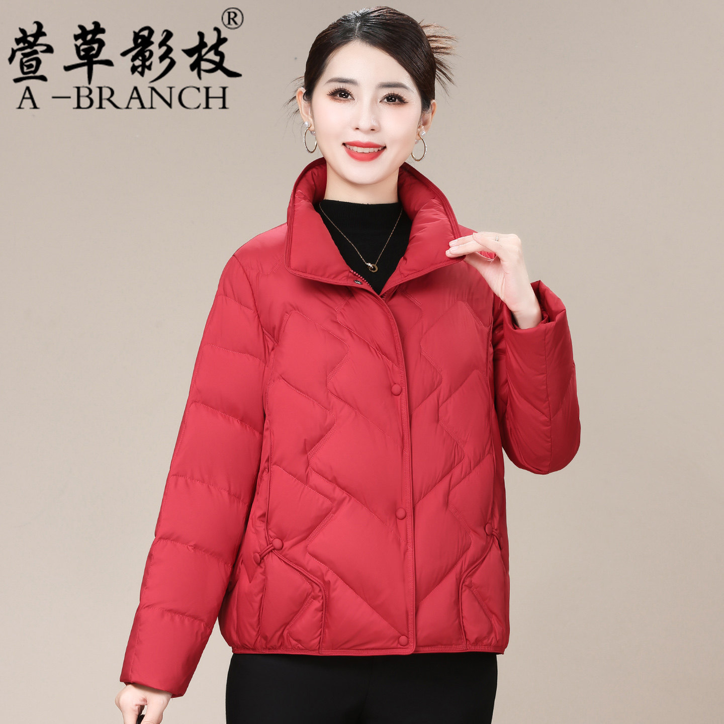 妈妈冬装羽绒服2025新款中老年女装时尚洋气红色外套秋冬保暖上衣