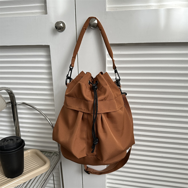 韩系手提包简约女生百搭大容量时尚单肩包女洋气日常搭配水桶包,箱包皮具/热销女包/男包,通用款女包,淘宝优惠券,粉丝福利购,淘宝优惠卷