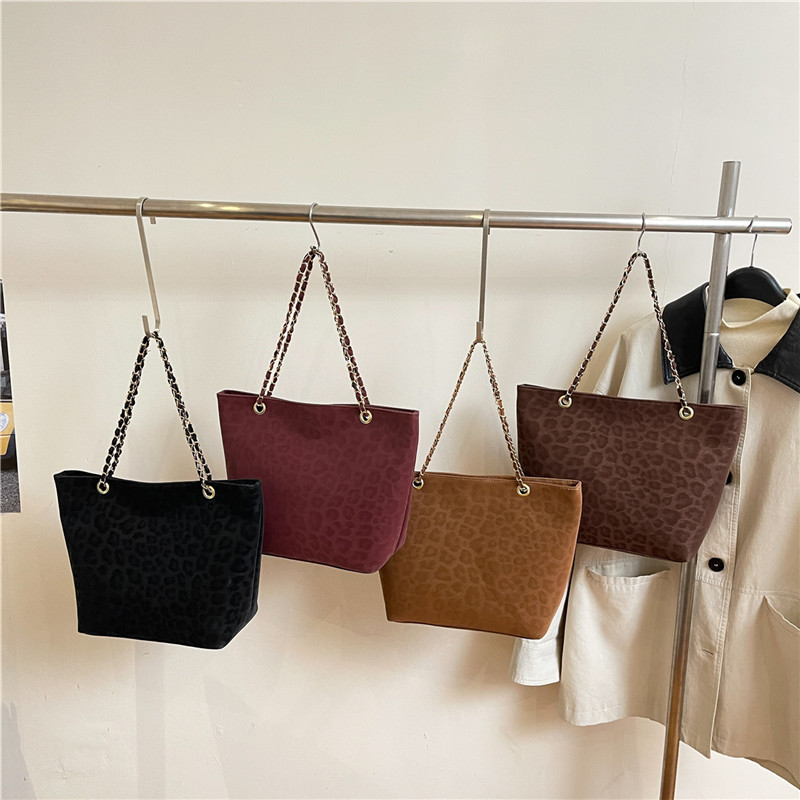 芊舒祺2025新款小众时尚链条托特包女百搭大容量单肩包通勤包包