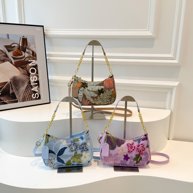 芊舒祺2025新款刺绣花卉腋下包女链条单肩斜挎包时尚潮流手提包