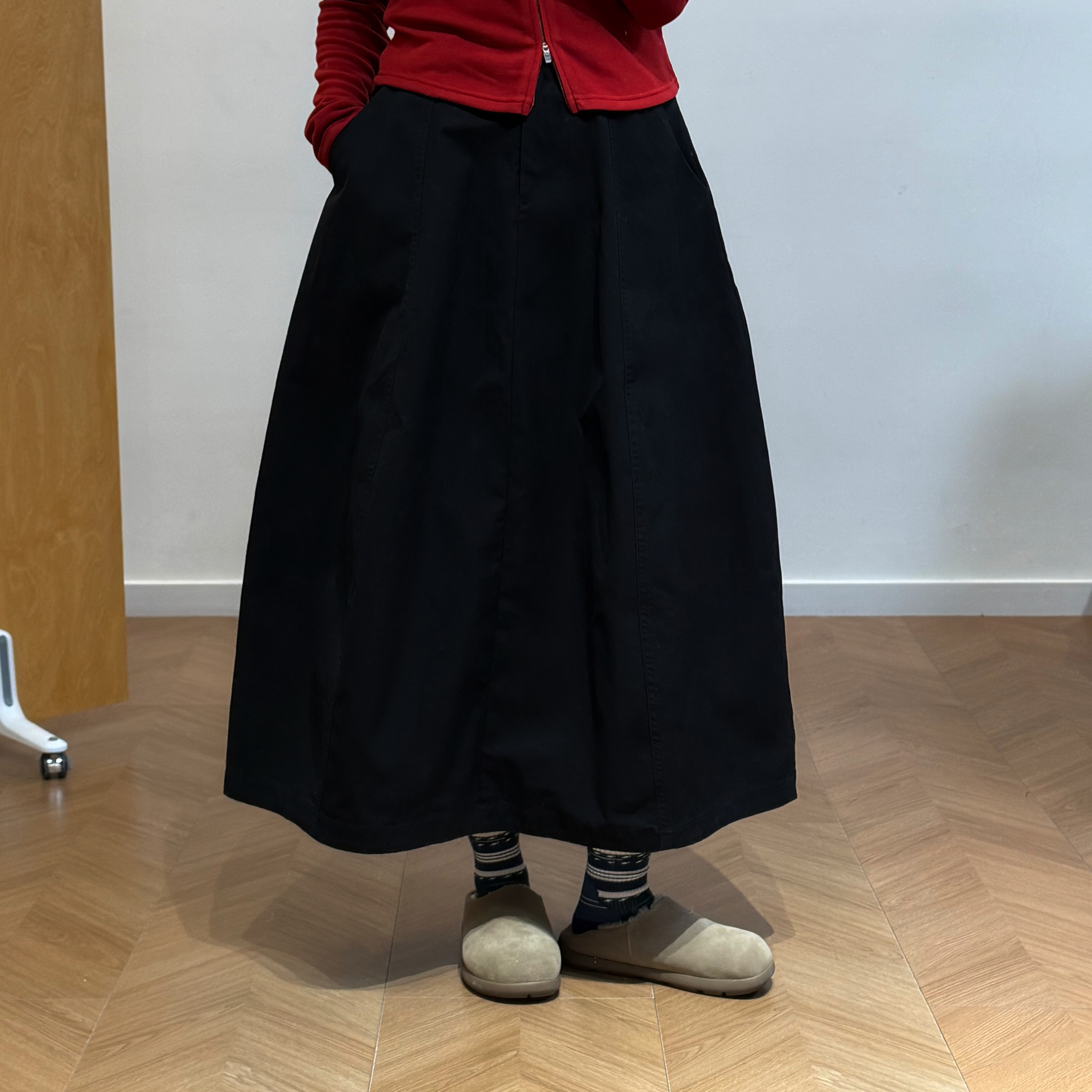 黑色花苞裙显瘦遮胯通勤半身裙