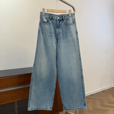 【柳条儿】复古风时尚百搭显瘦款后腰方形小红标直筒牛仔裤