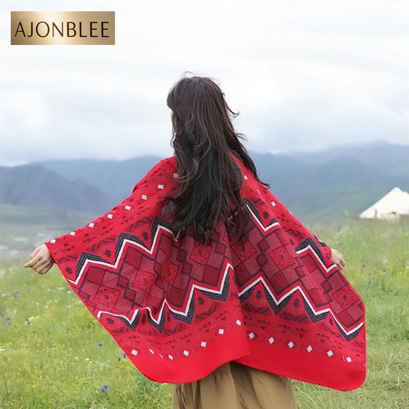 民族风披肩外搭女新款几何秋冬季时尚云南旅游围巾两用斗篷毛毯潮