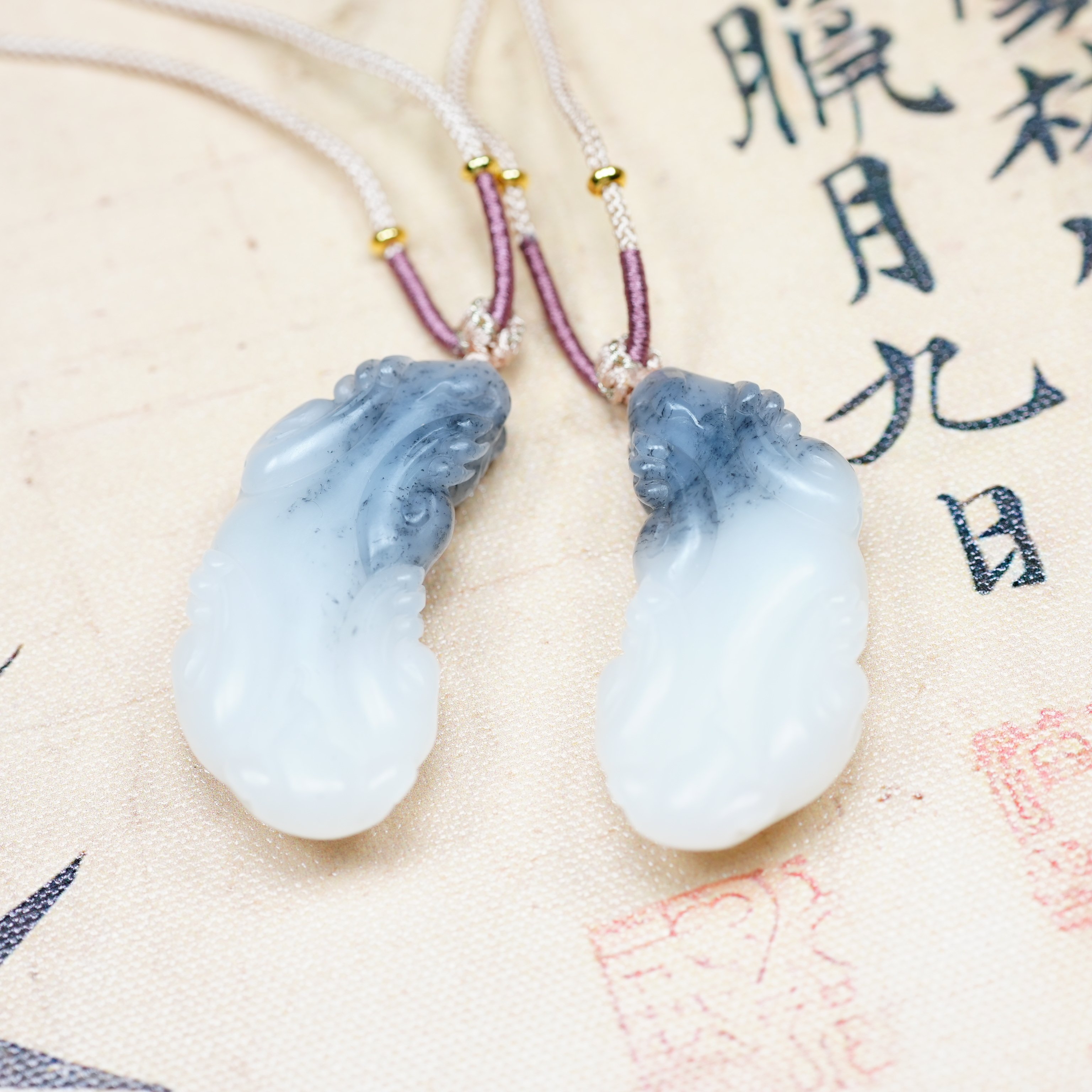 传家宝。新疆青花籽料和田玉半山半水羊脂白玉一对貔貅吊坠176870