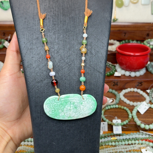 新品 天然A货缅甸翡翠白底飘绿花锁设计项链 D28