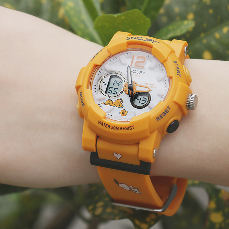 史努比运动手表儿童男学生表女多功能电子表学生青少年表防水正品