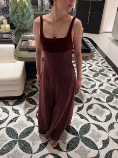 新款枣红色吊带连衣裙修身款拼接设计高端精品24年春夏新款魅力