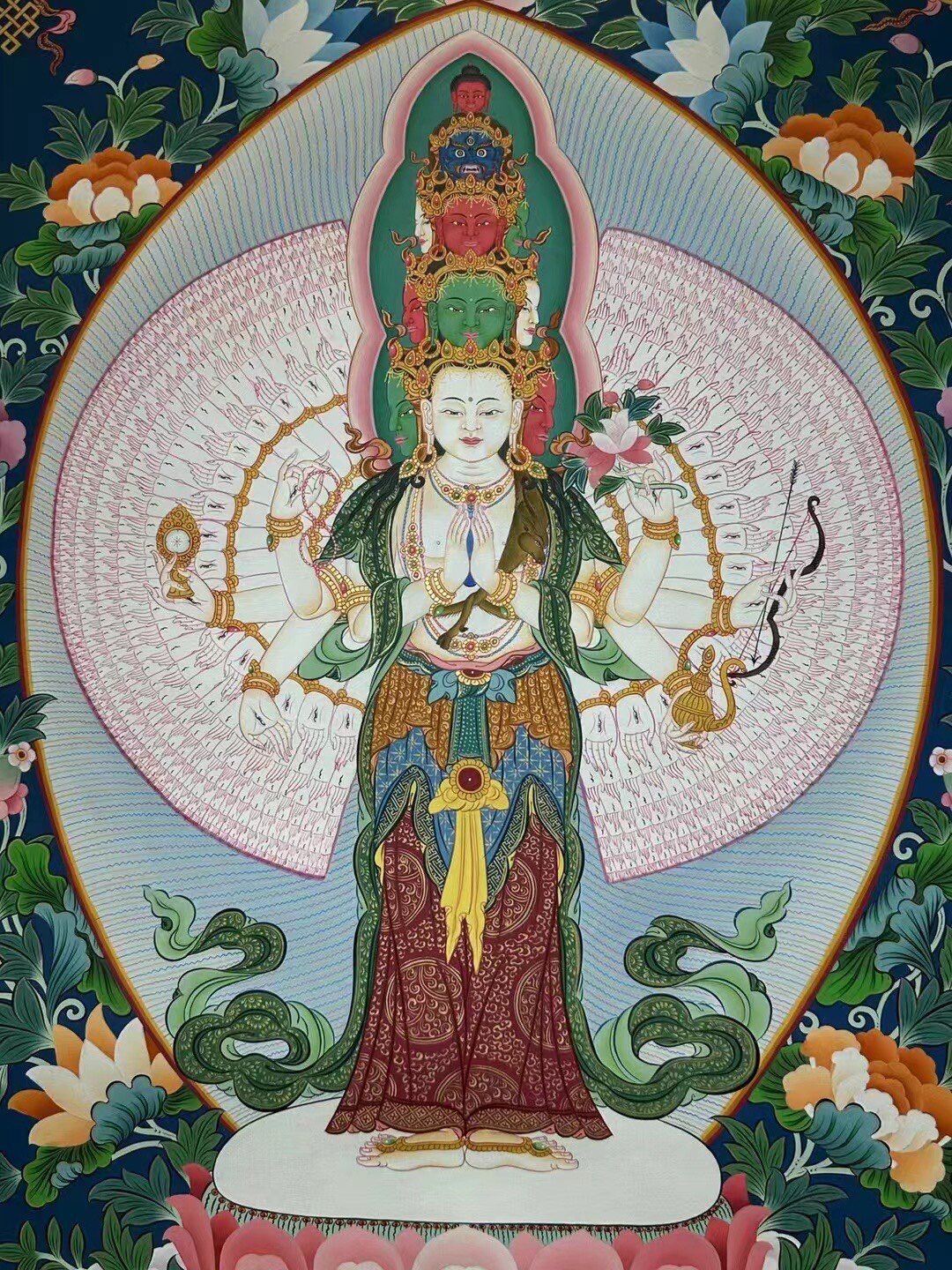 西藏尼泊尔布面纯手绘唐卡非遗传承装饰画千手观音