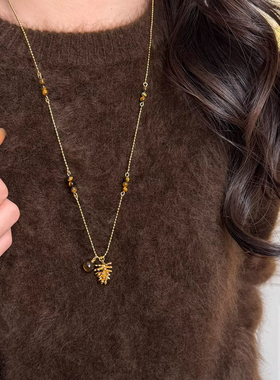 复古轻奢松果吊坠虎眼石冬季毛衣链高级感2026新款长项链百搭