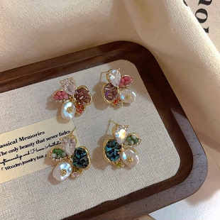 2025年新款重工多彩水晶花朵耳钉轻奢高级感小众独特气质复古耳环
