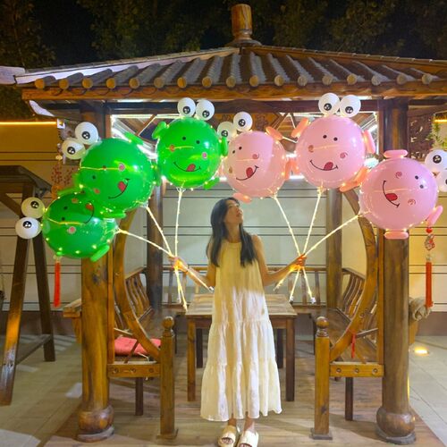 飞天发光青蛙贴纸波波球儿童卡通飘空透明气球夜市摆摊地推