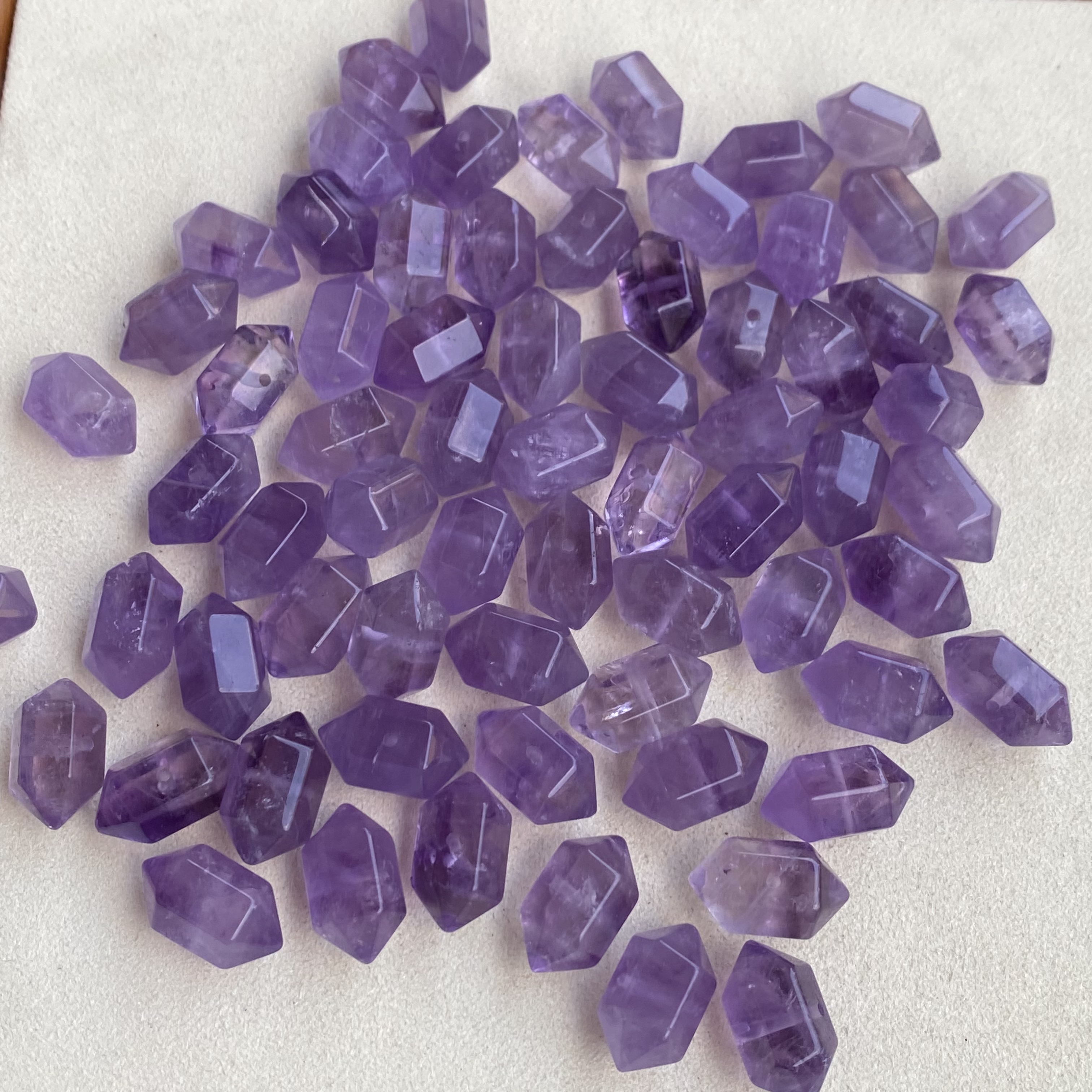 天然深紫水晶双尖随形切散珠