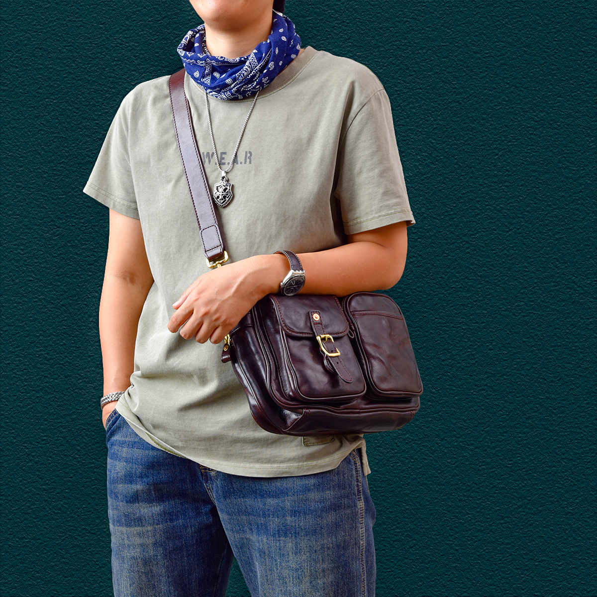 二十四街复古高档牛皮斜挎包