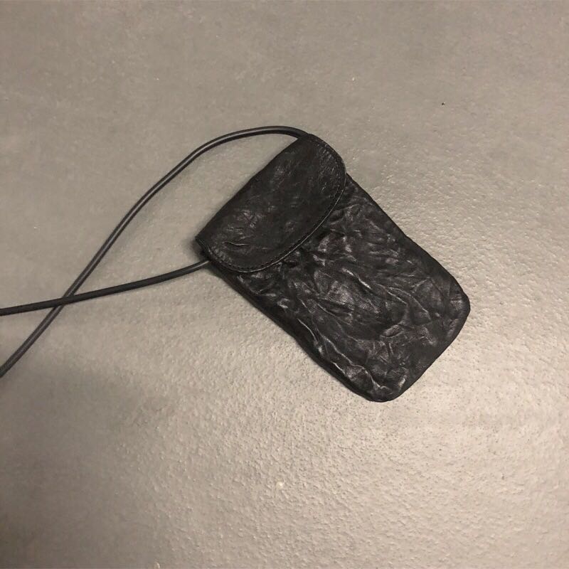 CTYSON新品自制暗黑小众设计感褶皱真牛皮手机斜跨小包男女
