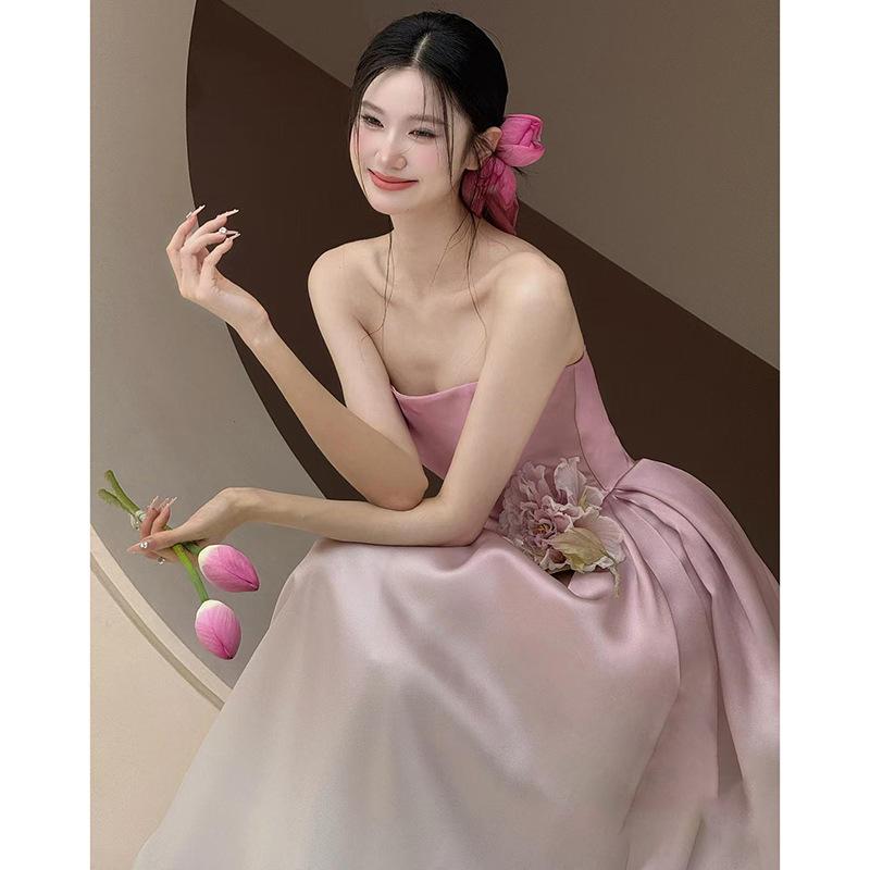 郁金香  法式抹胸缎面轻婚纱超仙新娘渐变粉礼服小个子拖尾出门纱