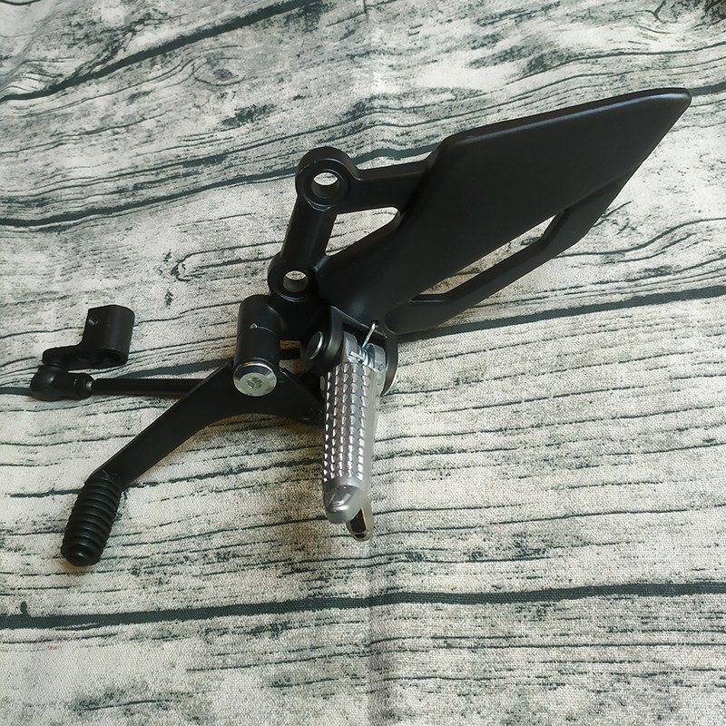 极速150 200250 35u0国产跑车地平线小忍者摩托车前左右脚蹬变档