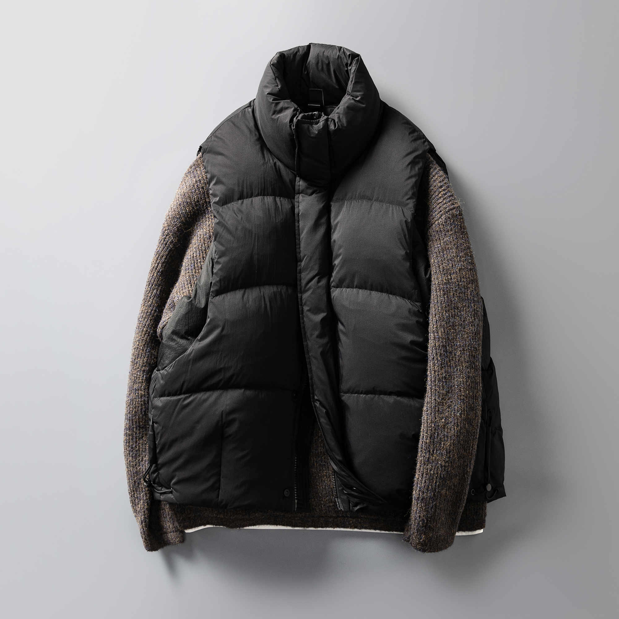 宽松廓形拼接解构假两件羽绒马甲