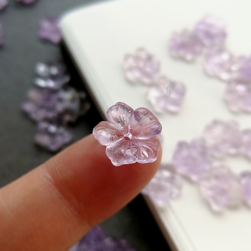 ANGELA TINGLAN AMETHYST CARVED FIVE-PETAL FLOWER IN THE HOLE DIY HAIRPIN JEWELRY ACCESSORIES HANDMADE MATERIAL 12MM