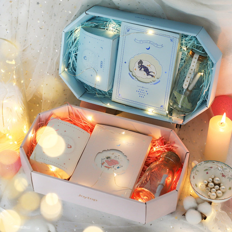 发光彩页小清新送女朋友手账本
