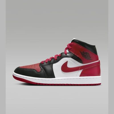 Nike/耐克男女板鞋AJ1 乔1运动鞋Air Jordan 1 Mid中帮春夏BQ6472