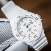 LRW200H 卡西欧女学生手表Casio石英手表防水时尚 腕表潮流正品 7E2