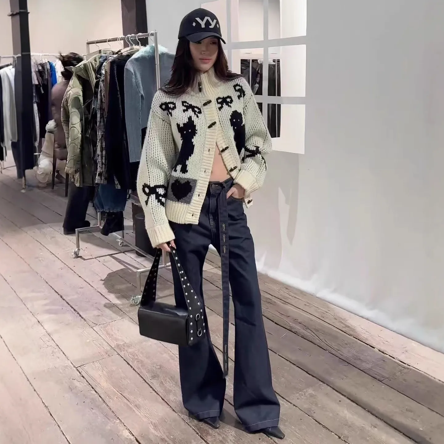 撞色粗线毛衣重工猫咪毛衣