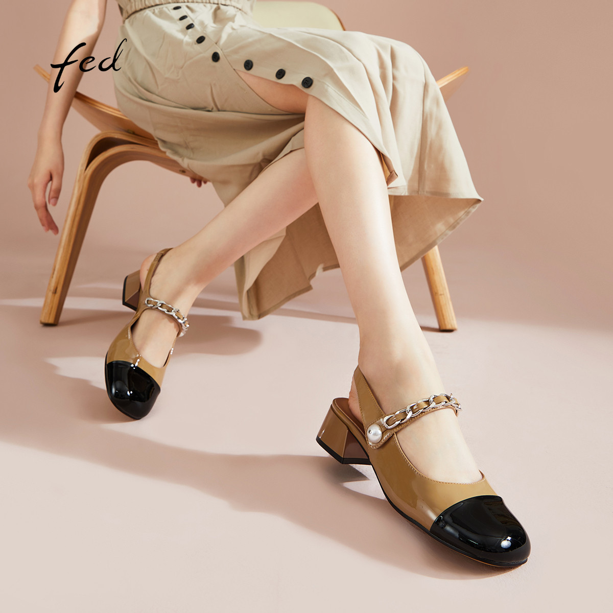 fed包头凉鞋夏季新款女鞋真皮圆头玛丽珍粗跟凉鞋女款R0522-ZC253