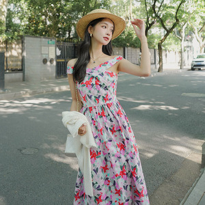 红色娃娃领连衣裙女2025春夏新款大码宽松甜美小个子百褶衬衫裙子图片