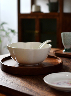 新中式宋雅高温陶瓷六瓣花瓣口碗纯白瓷素雅餐具碗稀饭碗小面粥碗