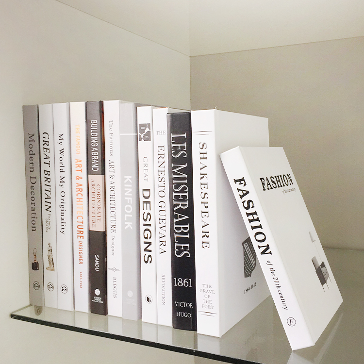 可翻页黑白灰杂志英文书陈设摆件