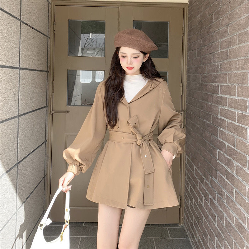 新款大码连帽风衣外套女2024新款短款小个子英伦风设计感收腰大衣