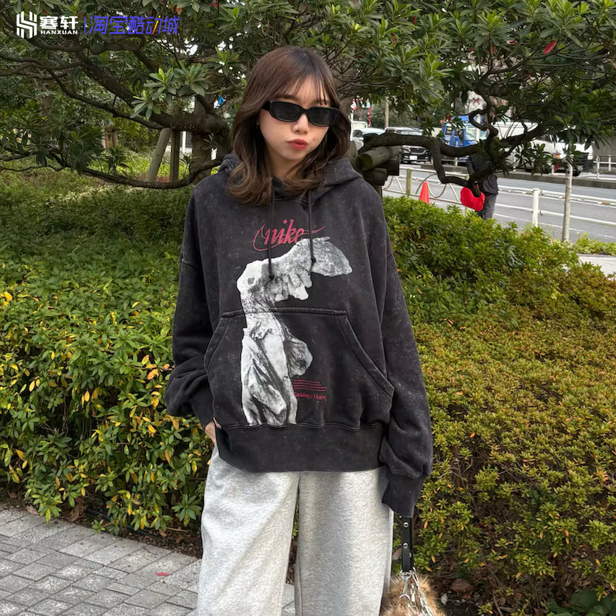 Nike/耐克女子OVERSIZE风复古做旧套头衫运动连帽卫衣IO0489-010