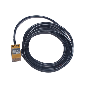 OMRON欧姆龙 三线TL-Q5MB1 新款(-Z)接近开关传感器 24V PNP常开