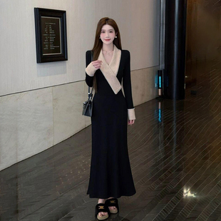 磨毛修身 韩版 新款 收腰连衣裙女2025冬季 长裙 复古撞色V领拼接长袖