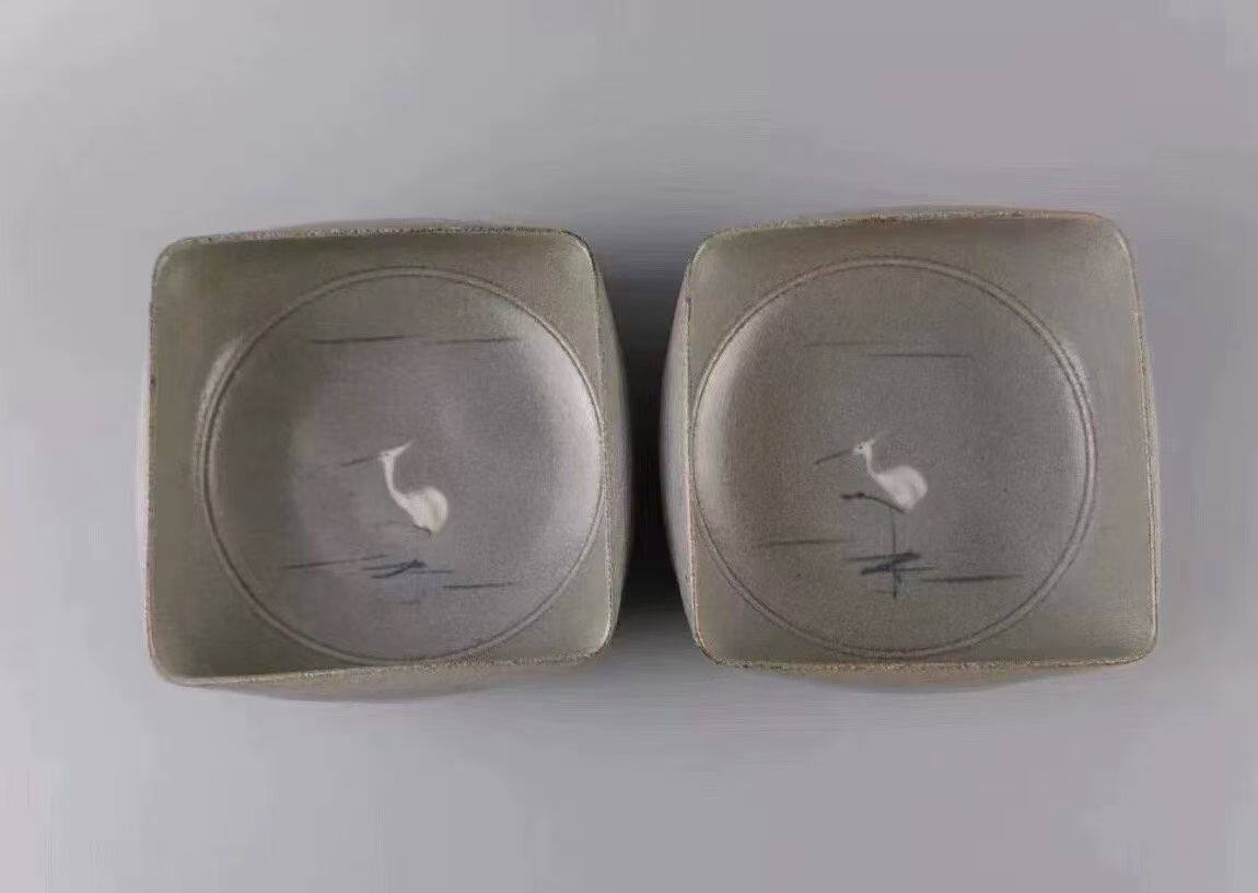 日本制清水烧 名品橘吉出品 陶瓷方皿 茶点皿一对，白鹤图