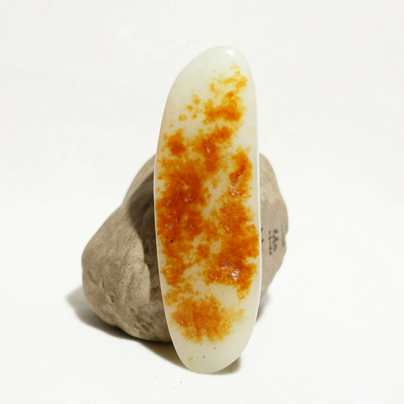 红皮59.74克青白玉把件手玩件新疆和田玉籽料原石原料籽玉