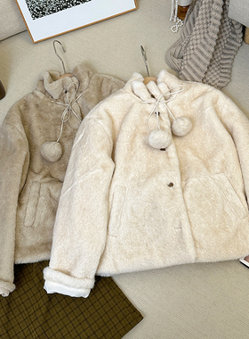 1CoMo 厚款长袖常规款直下摆宽松型冬季保暖韩版舒适毛球外套1067