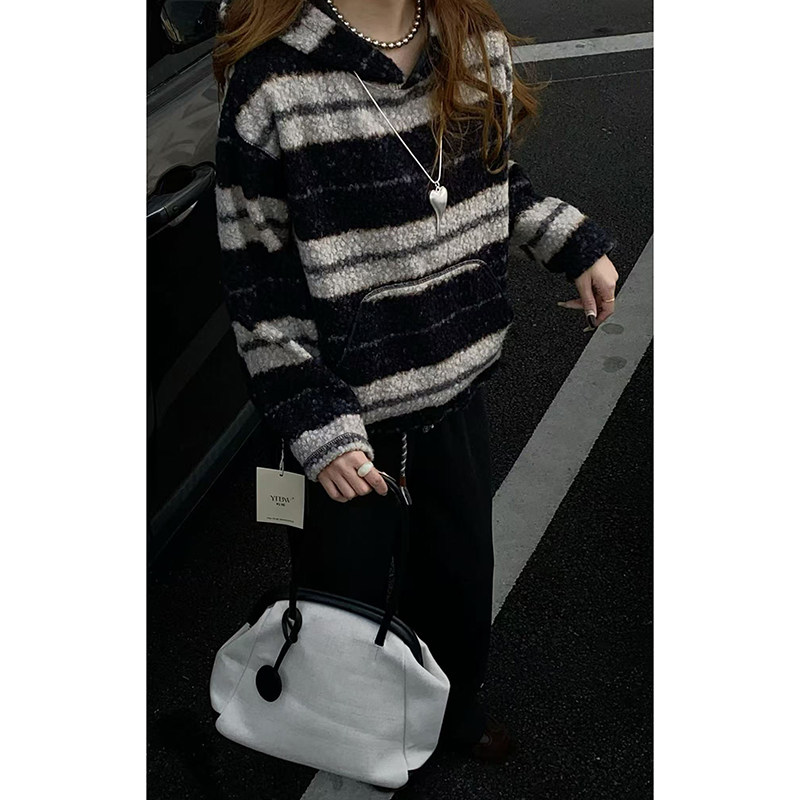 CoMo 藏青宽条毛衣女慵懒风宽松显瘦针织衫韩系复古通勤上衣3011