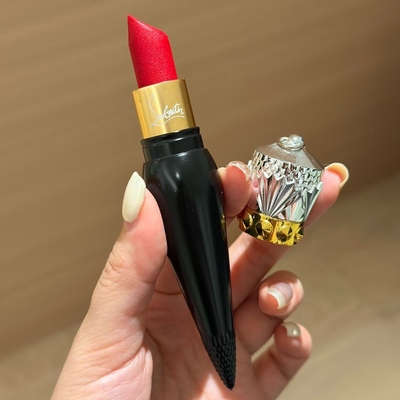 Christian Louboutin CL萝卜丁口红001M