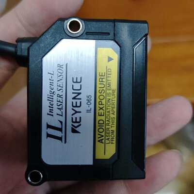 基恩士KEYENCEIL065智能L激光传感器带IL
