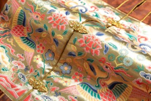 檀绾-凤补方领半袖仿花萝凤穿百合暗花纱明制汉服二创晚明女款